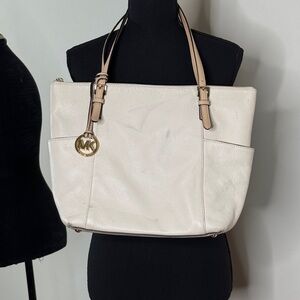 MICHAEL Michael Kors Off White/Beige Leather Jet Set East West Tote Purse